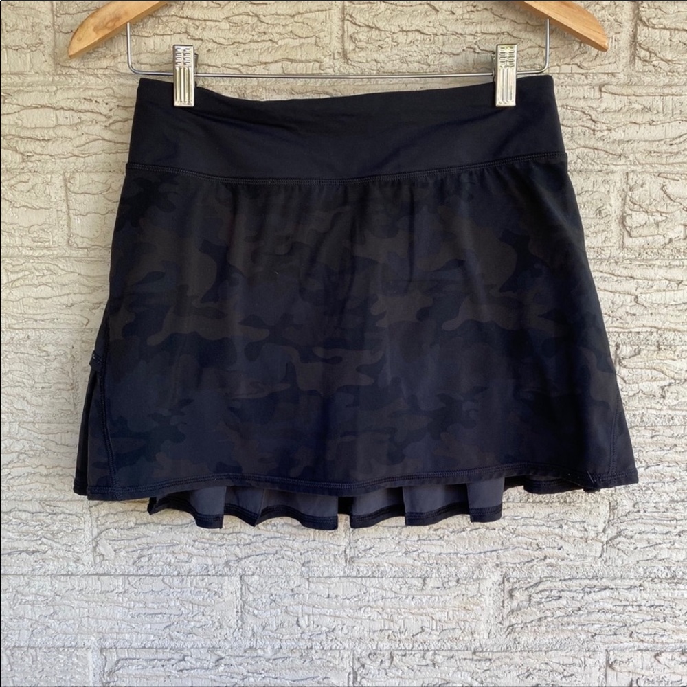Lululemon skirt - Picture 3 of 4